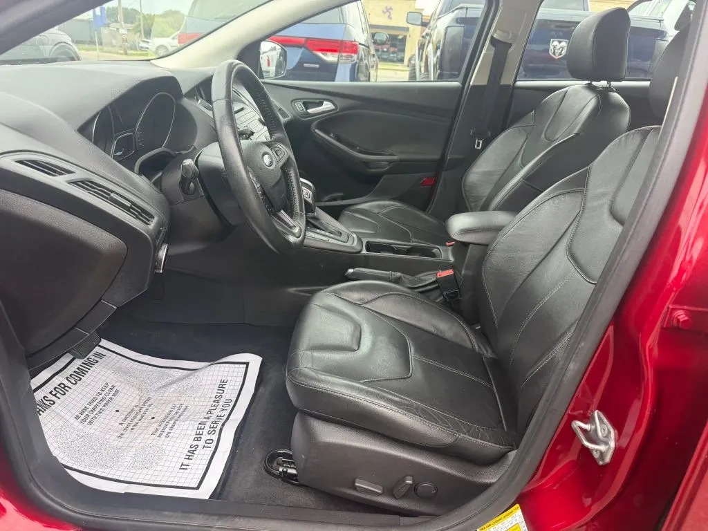 Ford Focus photo 7