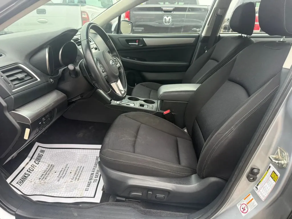 Subaru Legacy photo 7
