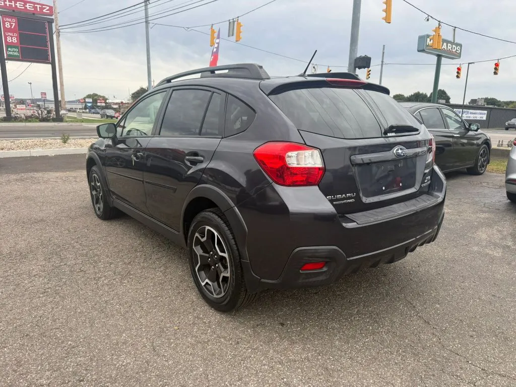 Subaru XV CrossTrek photo 6