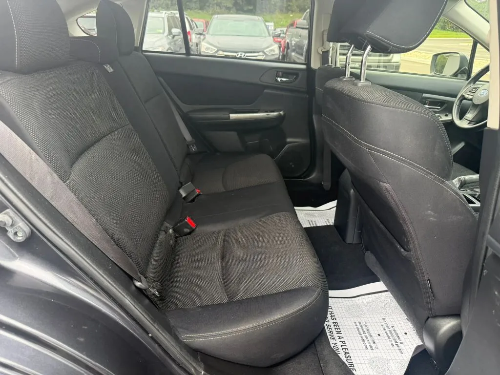 Subaru XV CrossTrek photo 9