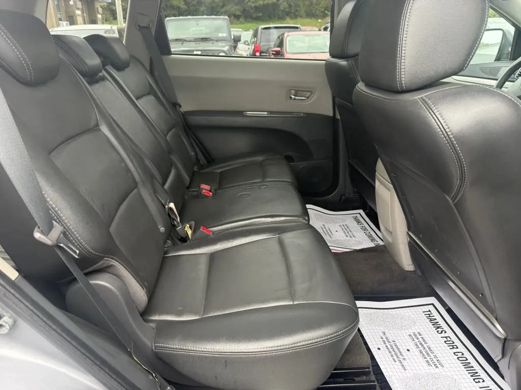 Subaru Tribeca photo 9