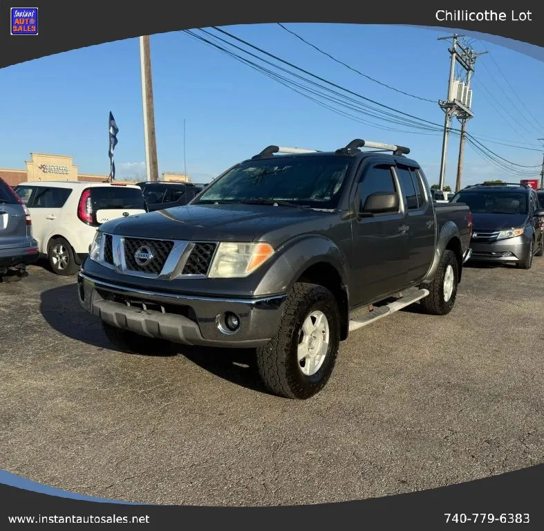 Gray 2005 Nissan Frontier Crew Cab SE Pickup 4D 5 ft for sale in Chillicothe, OH