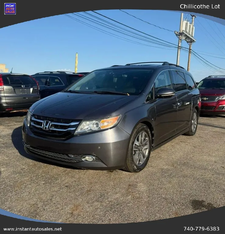 Gray 2017 Honda Odyssey Touring Minivan 4D for sale in Chillicothe, OH