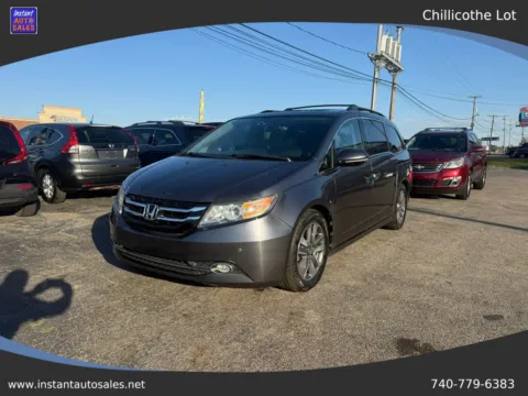 Gray 2017 Honda Odyssey Touring Minivan 4D for sale in Chillicothe, OH