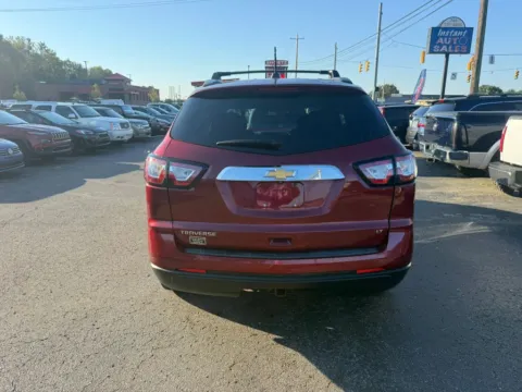 More photos of 2017 Chevrolet Traverse LT Sport Utility 4D at Instant Auto Sales Chillicothe, OH