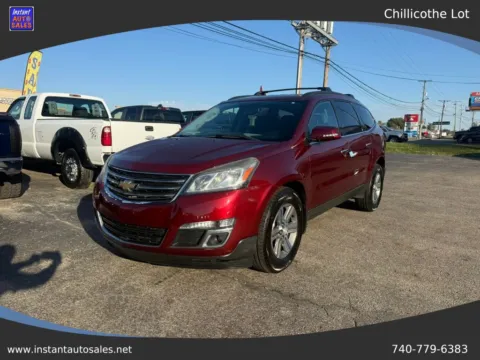 Red 2017 Chevrolet Traverse LT Sport Utility 4D for sale in Chillicothe, OH