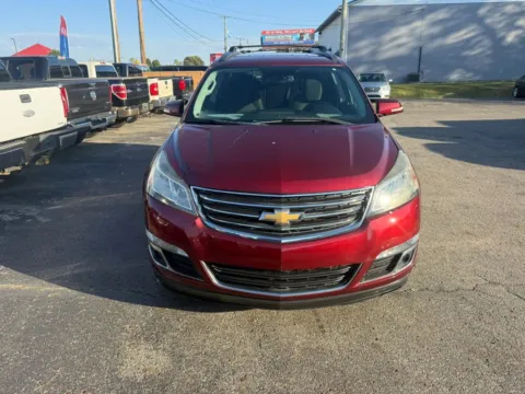 Photos of 2017 Chevrolet Traverse LT Sport Utility 4D for sale in Chillicothe, OH at Instant Auto Sales Chillicothe