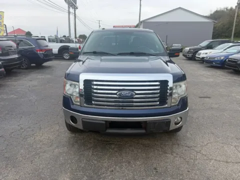 Photos of 2011 Ford F-150 SuperCrew Cab XLT Pickup 4D 6 1/2 ft for sale in Chillicothe, OH at Instant Auto Sales Chillicothe