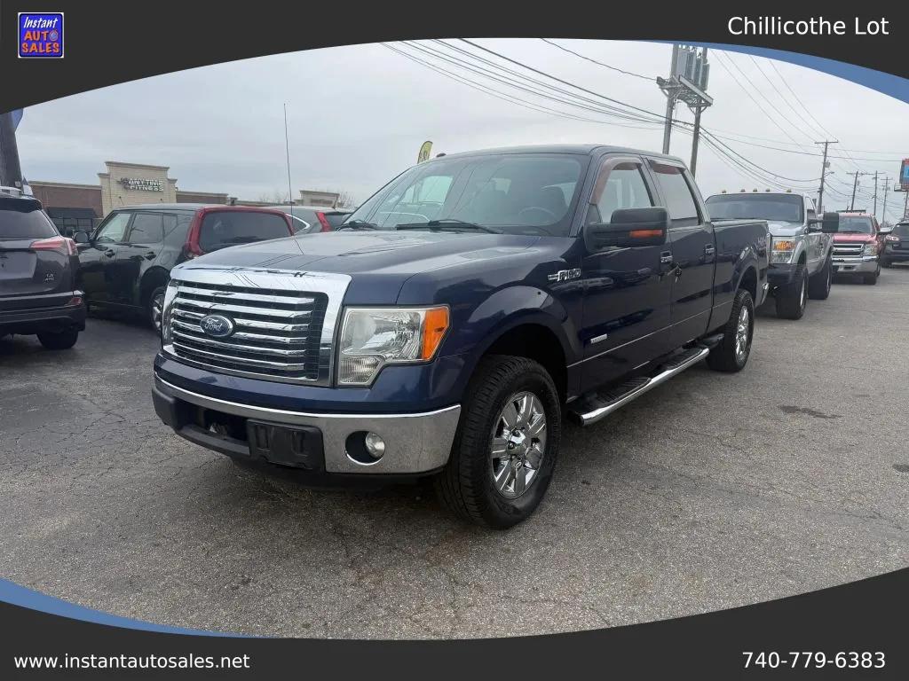 Blue 2011 Ford F-150 SuperCrew Cab XLT Pickup 4D 6 1/2 ft for sale in Chillicothe, OH