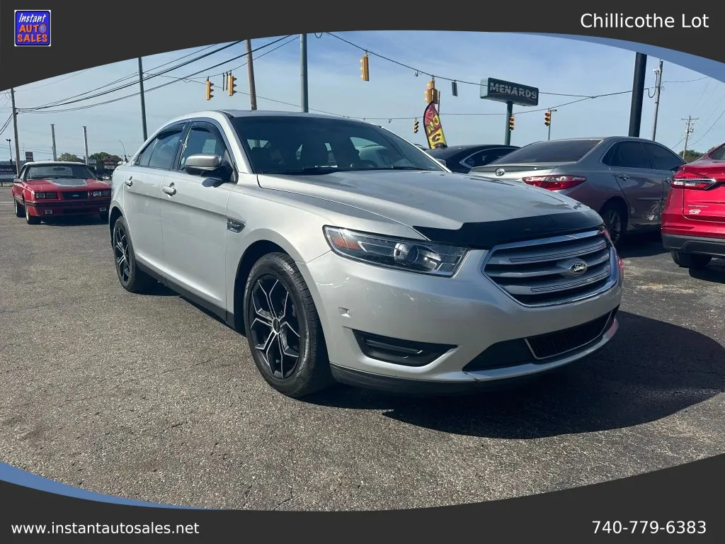 2018 Ford Taurus SEL Sedan 4D