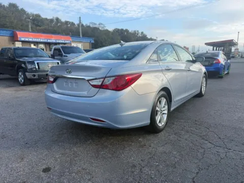 More photos of 2013 Hyundai Sonata GLS Sedan 4D at Instant Auto Sales Chillicothe, OH
