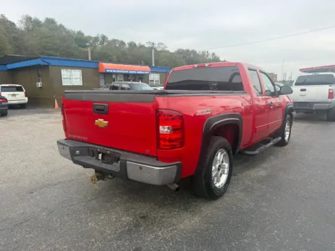 More photos of 2013 Chevrolet Silverado 1500 Extended Cab LT Pickup 4D 6 1/2 ft at Instant Auto Sales Chillicothe, OH