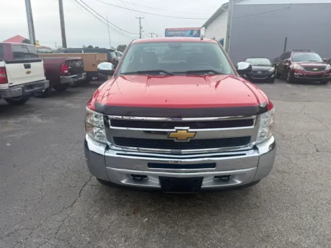 Photos of 2013 Chevrolet Silverado 1500 Extended Cab LT Pickup 4D 6 1/2 ft for sale in Chillicothe, OH at Instant Auto Sales Chillicothe