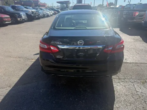 More photos of 2016 Nissan Altima 2.5 S Sedan 4D at Instant Auto Sales Chillicothe, OH