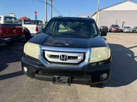 Photos of 2011 Honda Pilot EX-L Sport Utility 4D for sale in Chillicothe, OH at Instant Auto Sales Chillicothe