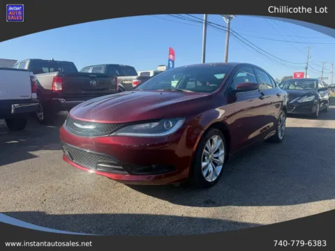 Red 2015 Chrysler 200 S Sedan 4D for sale in Chillicothe, OH