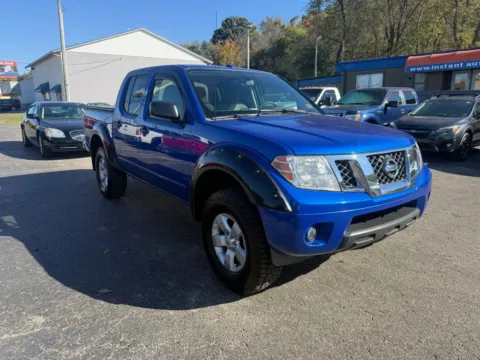 Another view of 2013 Nissan Frontier Crew Cab SV Pickup 4D 5 ft for sale in Chillicothe, OH at Instant Auto Sales Chillicothe