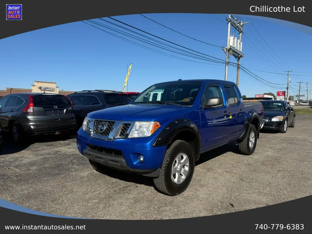 Blue 2013 Nissan Frontier Crew Cab SV Pickup 4D 5 ft for sale in Chillicothe, OH