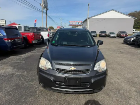 Photos of 2013 Chevrolet Captiva Sport LT Sport Utility 4D for sale in Chillicothe, OH at Instant Auto Sales Chillicothe