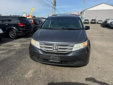 Photos of 2011 Honda Odyssey EX-L Minivan 4D for sale in Chillicothe, OH at Instant Auto Sales Chillicothe