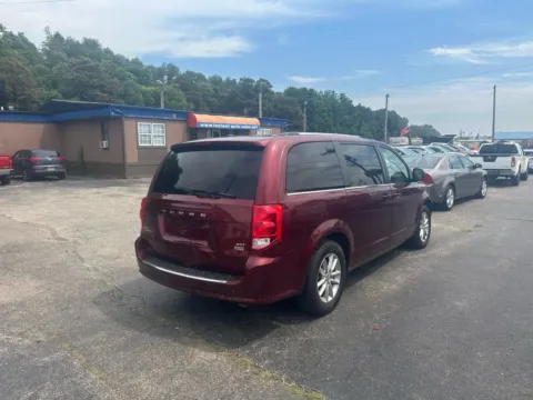More photos of 2019 Dodge Grand Caravan Passenger SXT Minivan 4D at Instant Auto Sales Chillicothe, OH