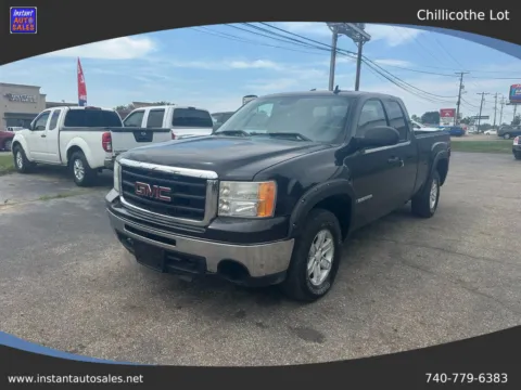 Black 2009 GMC Sierra 1500 Extended Cab SLE Pickup 4D 8 ft for sale in Chillicothe, OH