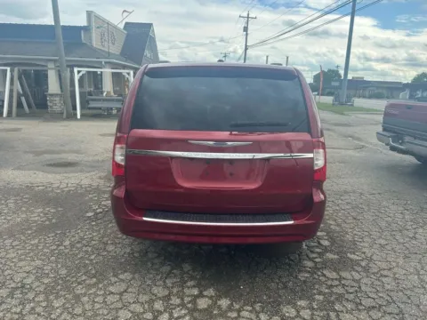 More photos of 2014 Chrysler Town & Country Touring Minivan 4D at Instant Auto Sales Chillicothe, OH