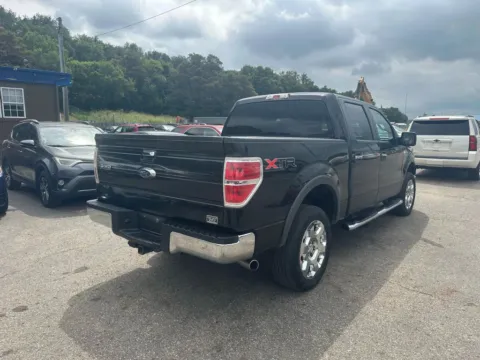 More photos of 2010 Ford F-150 SuperCrew Cab XLT Pickup 4D 5 1/2 ft at Instant Auto Sales Chillicothe, OH