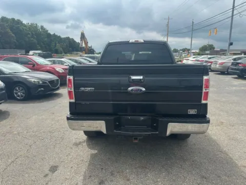 More photos of 2010 Ford F-150 SuperCrew Cab XLT Pickup 4D 5 1/2 ft at Instant Auto Sales Chillicothe, OH
