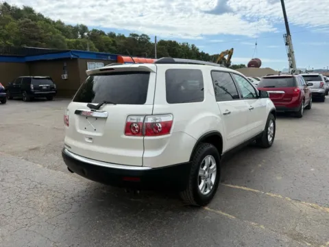 More photos of 2011 GMC Acadia SL Sport Utility 4D at Instant Auto Sales Chillicothe, OH