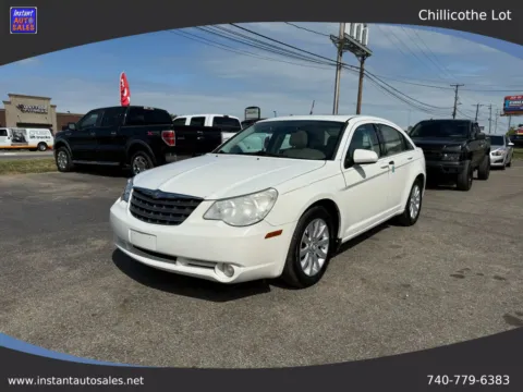 White 2010 Chrysler Sebring Limited Sedan 4D for sale in Chillicothe, OH