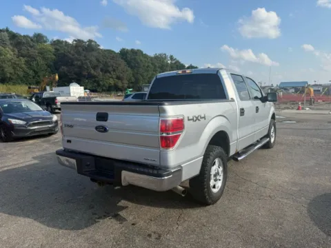 More photos of 2014 Ford F-150 SuperCrew Cab XLT Pickup 4D 5 1/2 ft at Instant Auto Sales Chillicothe, OH