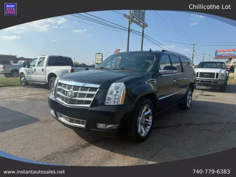 Black 2013 Cadillac Escalade ESV Platinum Edition Sport Utility 4D for sale in Chillicothe, OH