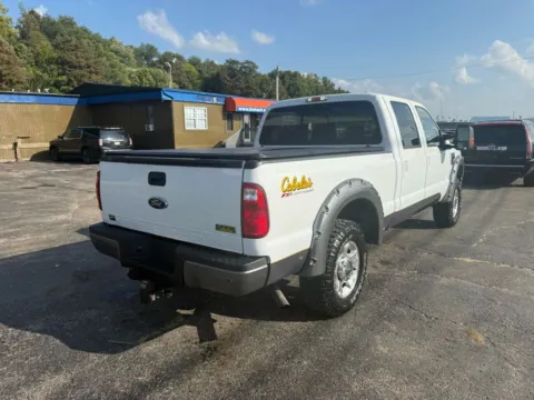 More photos of 2010 Ford F250 Super Duty Crew Cab CABELA'S Pickup 4D 6 3/4 ft at Instant Auto Sales Chillicothe, OH