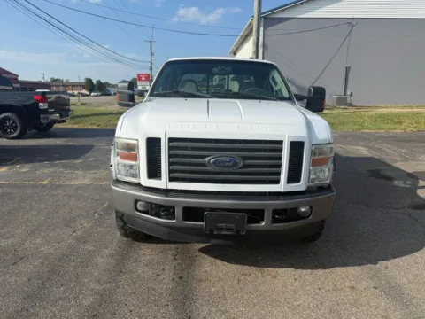 Photos of 2010 Ford F250 Super Duty Crew Cab CABELA'S Pickup 4D 6 3/4 ft for sale in Chillicothe, OH at Instant Auto Sales Chillicothe