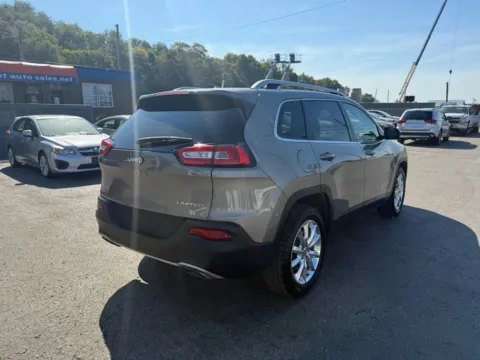 More photos of 2017 Jeep Cherokee Limited Sport Utility 4D at Instant Auto Sales Chillicothe, OH