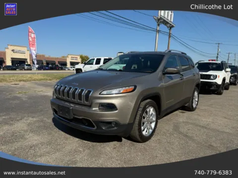 Gray 2017 Jeep Cherokee Limited Sport Utility 4D for sale in Chillicothe, OH
