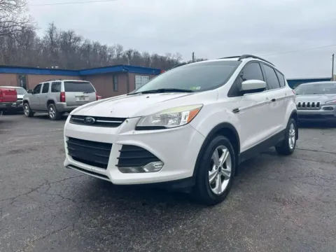Another view of 2014 Ford Escape SE Sport Utility 4D for sale in Chillicothe, OH at Instant Auto Sales Chillicothe