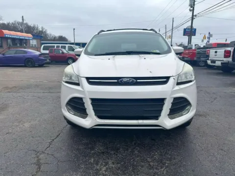Photos of 2014 Ford Escape SE Sport Utility 4D for sale in Chillicothe, OH at Instant Auto Sales Chillicothe