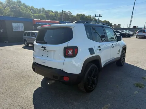 More photos of 2018 Jeep Renegade Altitude Sport Utility 4D at Instant Auto Sales Chillicothe, OH