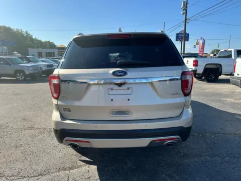 More photos of 2017 Ford Explorer XLT Sport Utility 4D at Instant Auto Sales Chillicothe, OH