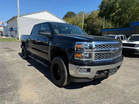 Another view of 2015 Chevrolet Silverado 1500 Crew Cab LT Pickup 4D 5 3/4 ft for sale in Chillicothe, OH at Instant Auto Sales Chillicothe