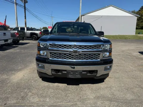 Photos of 2015 Chevrolet Silverado 1500 Crew Cab LT Pickup 4D 5 3/4 ft for sale in Chillicothe, OH at Instant Auto Sales Chillicothe