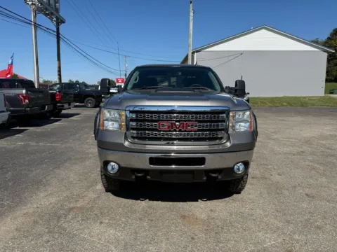 Photos of 2012 GMC Sierra 2500 HD Crew Cab SLE Pickup 4D 6 1/2 ft for sale in Chillicothe, OH at Instant Auto Sales Chillicothe