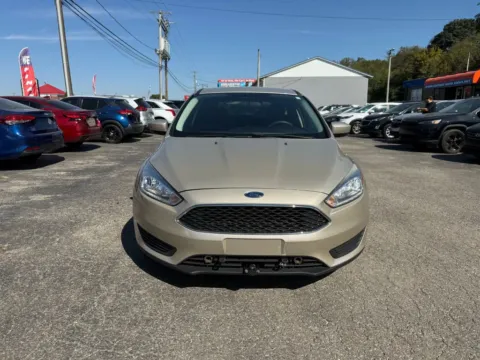 Photos of 2018 Ford Focus SE Hatchback 4D for sale in Chillicothe, OH at Instant Auto Sales Chillicothe