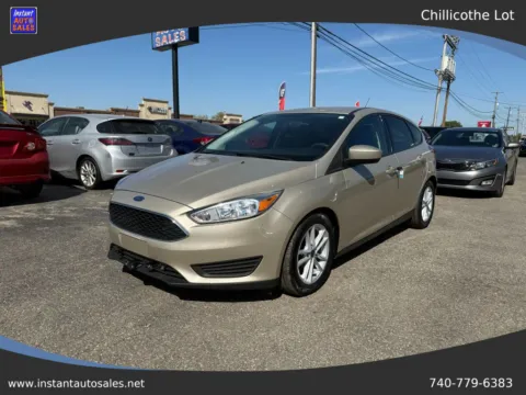 Gold 2018 Ford Focus SE Hatchback 4D for sale in Chillicothe, OH
