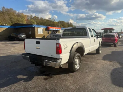 More photos of 2012 Ford F250 Super Duty Super Cab XL Pickup 4D 8 ft at Instant Auto Sales Chillicothe, OH