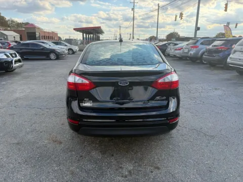 More photos of 2019 Ford Fiesta SE Sedan 4D at Instant Auto Sales Chillicothe, OH