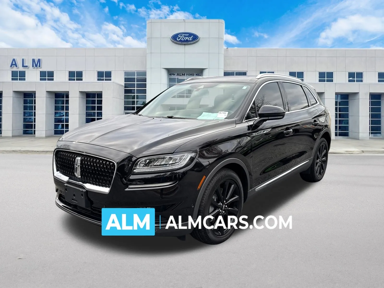 2023 Lincoln Nautilus Reserve's photo