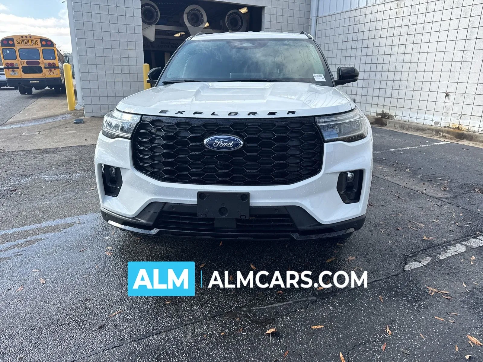 2025 Ford Explorer ST-LINE's photo